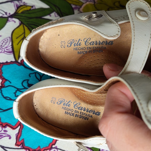 Pili Carrera Leather Mary Jane Dress Shoes - Picture 10 of 12